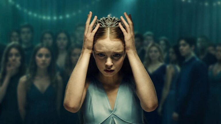 CRÍTICA - Nova adaptação de Carrie reinventa a personagem e o mundo ao seu redor